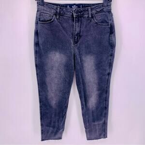 Hollister Ultra High Rise Mom Jeans Size 27